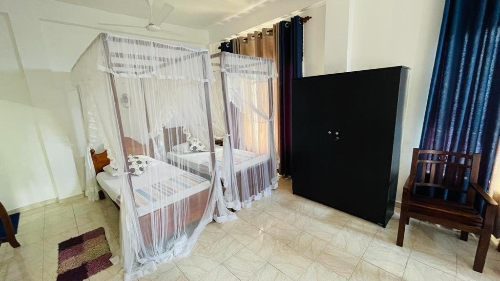 Sunny Mood Guest House Unawatuna Exterior photo