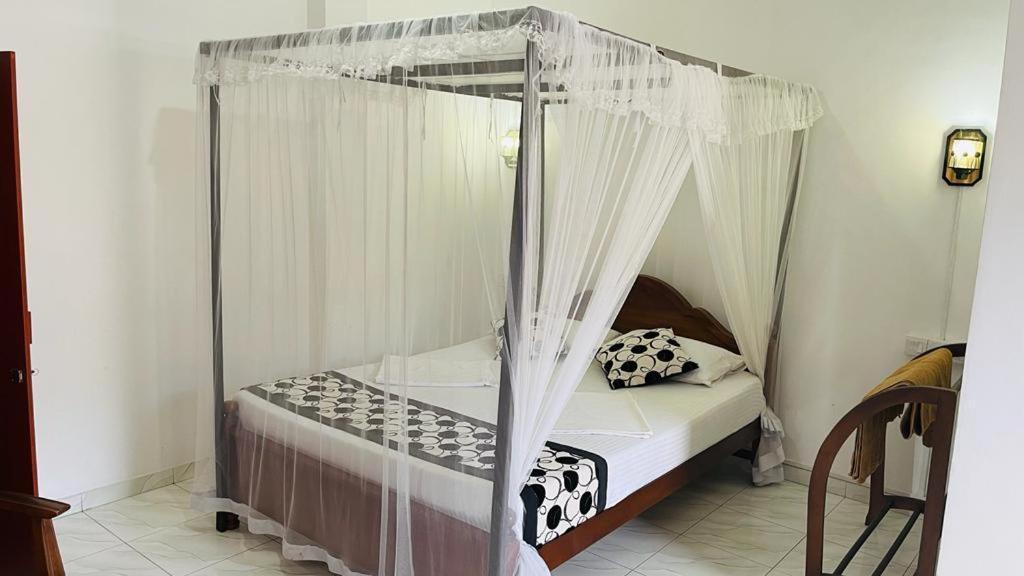 Sunny Mood Guest House Unawatuna Exterior photo