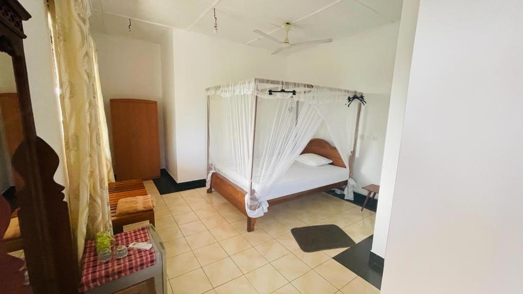 Sunny Mood Guest House Unawatuna Exterior photo