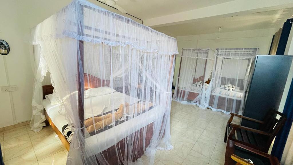 Sunny Mood Guest House Unawatuna Exterior photo