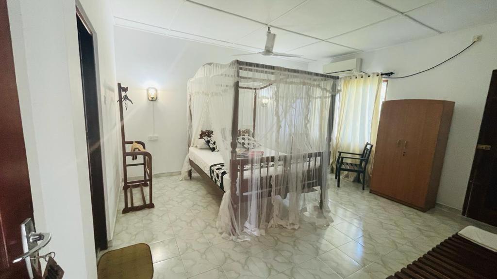 Sunny Mood Guest House Unawatuna Exterior photo